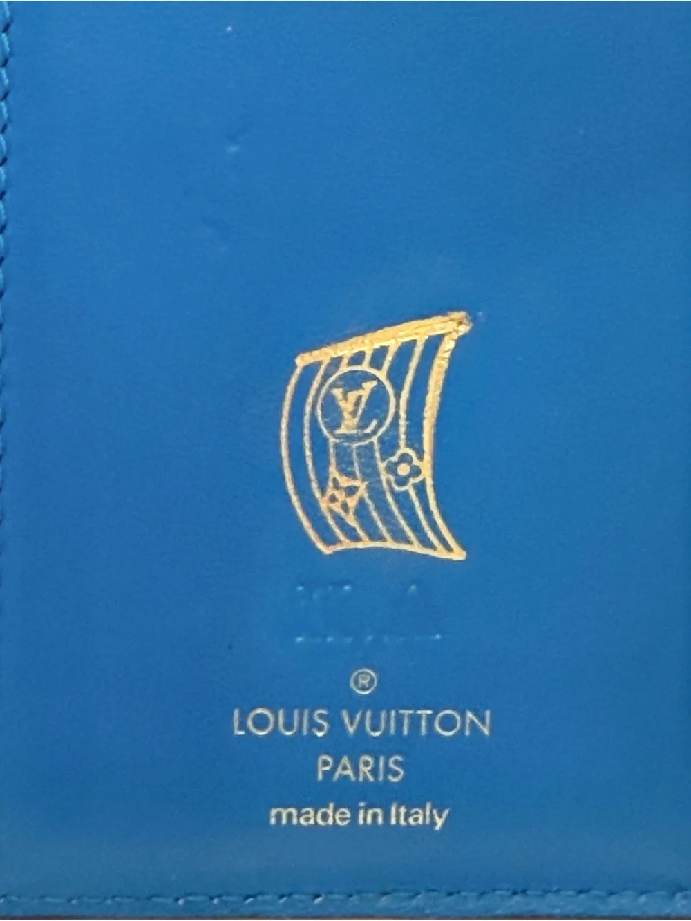 Louis Vuitton coral central included