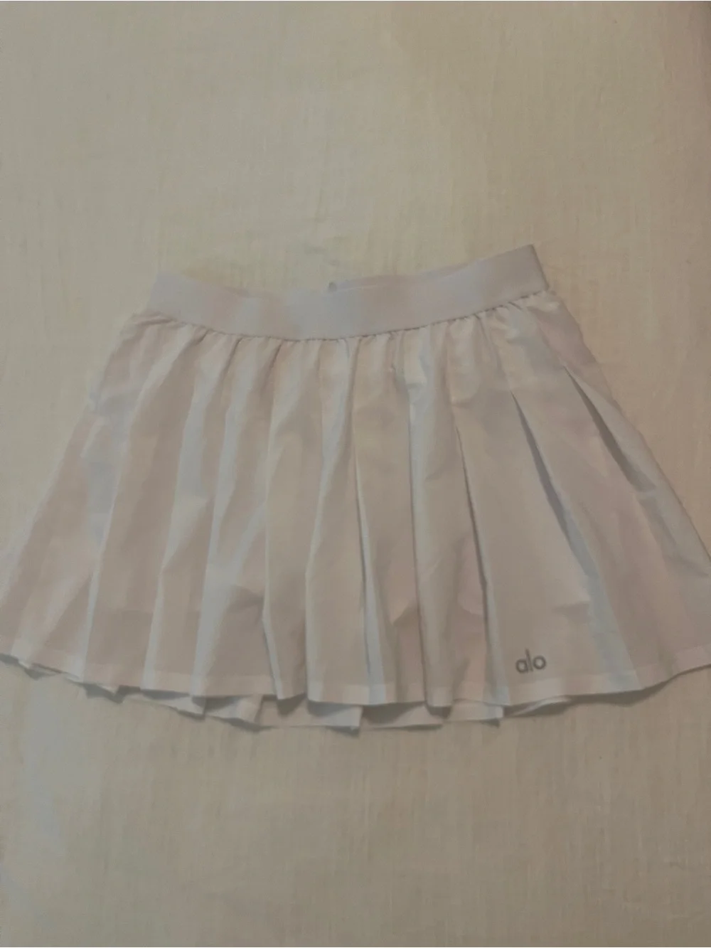 ALO Yoga small shorts built