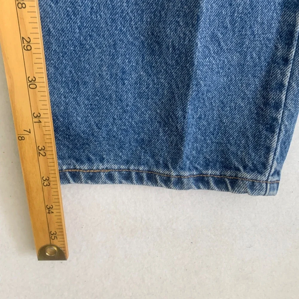 Levis while provides 100%