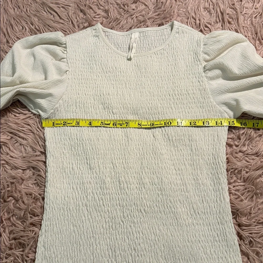 Anthropologie smocked puff