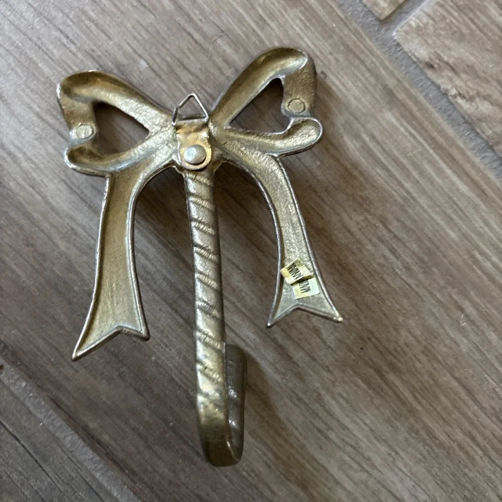 The Unbranded Brand this antique