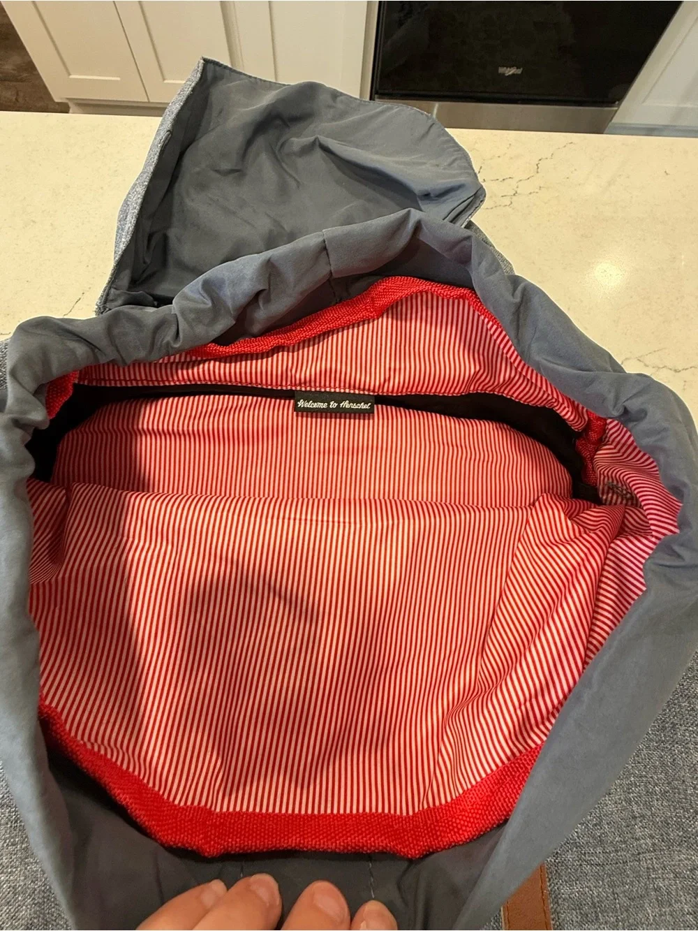 Herschel Supply Company classic top