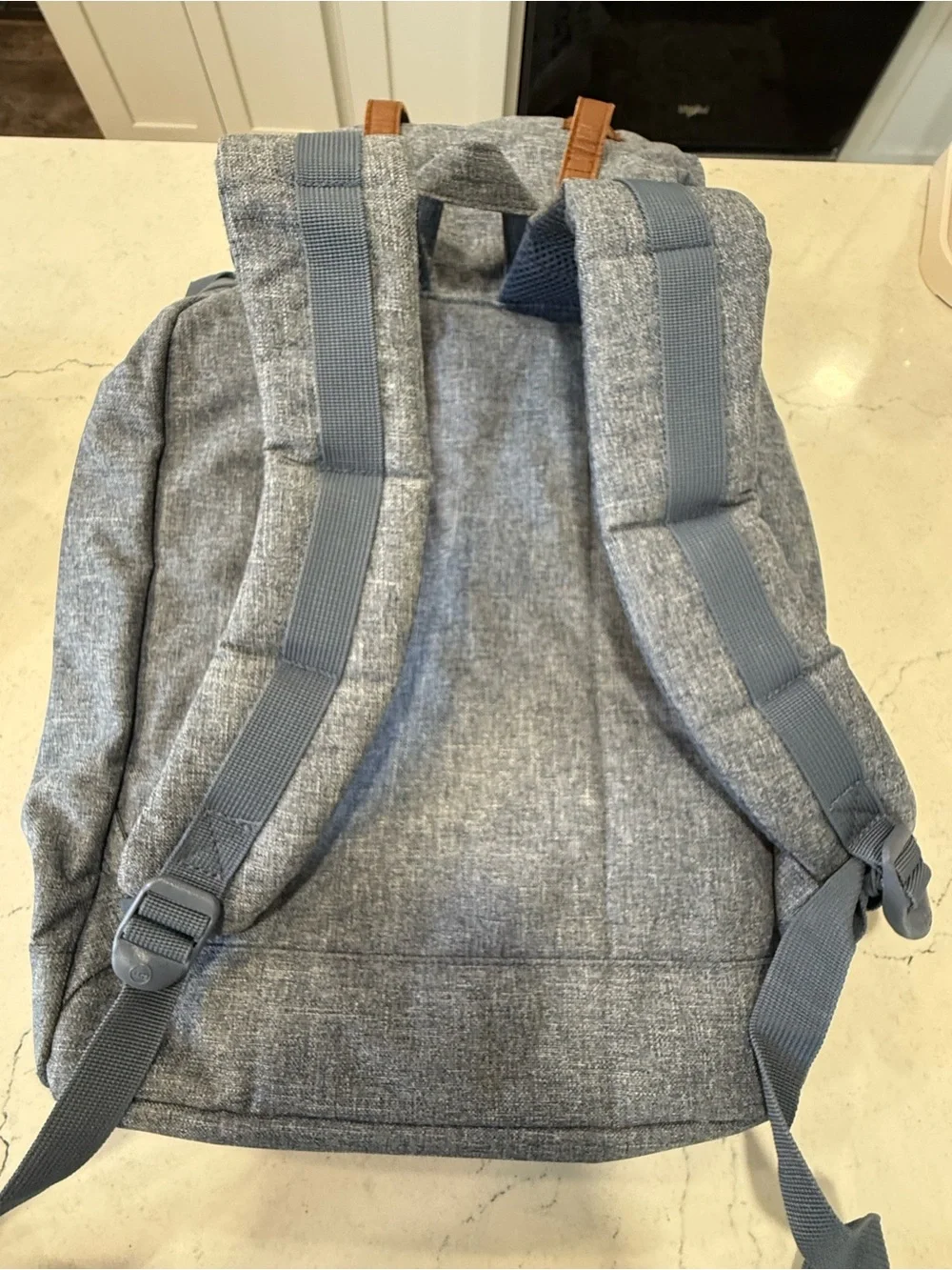 Herschel Supply Company classic top