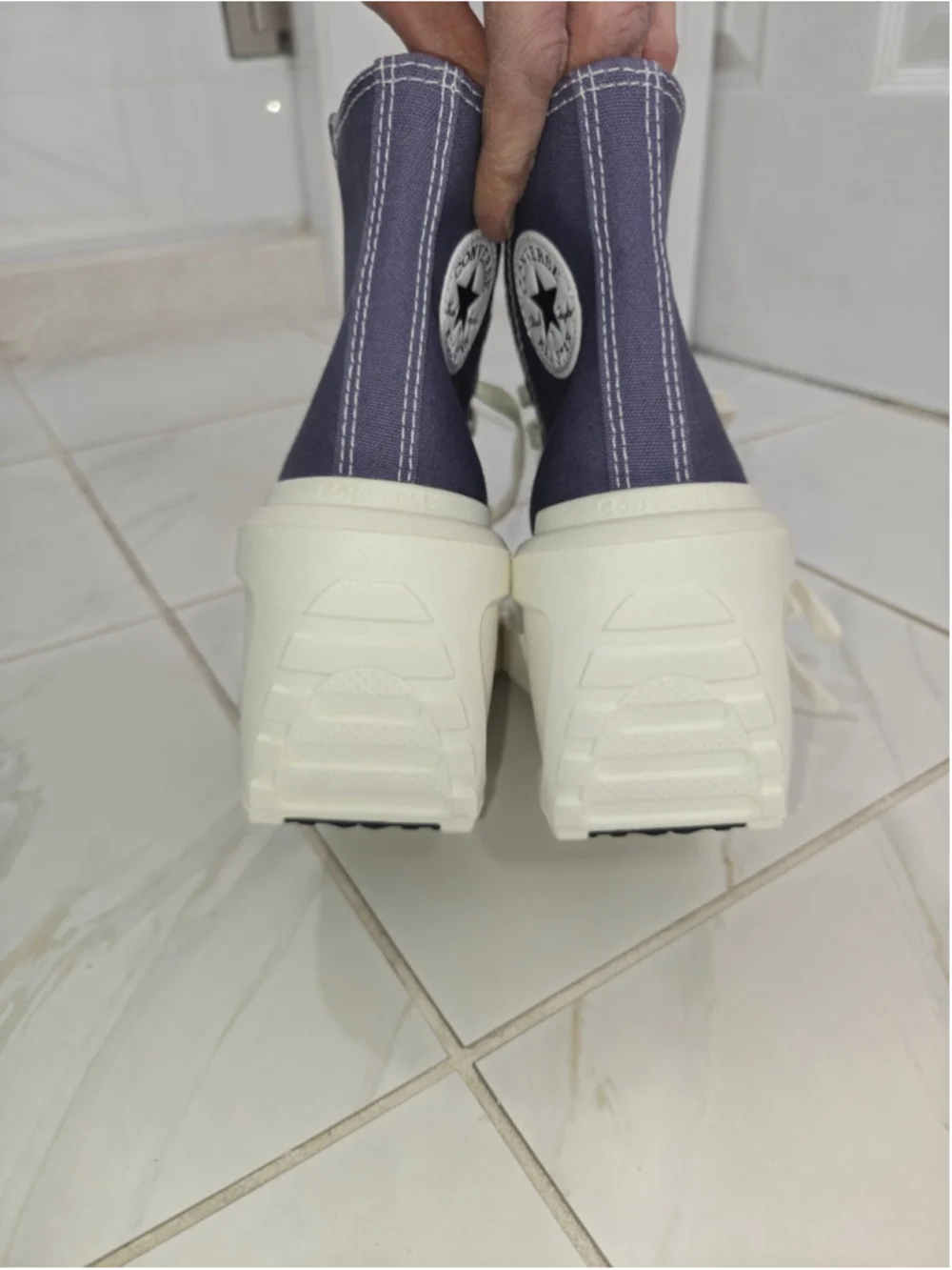 Converse womens chuck