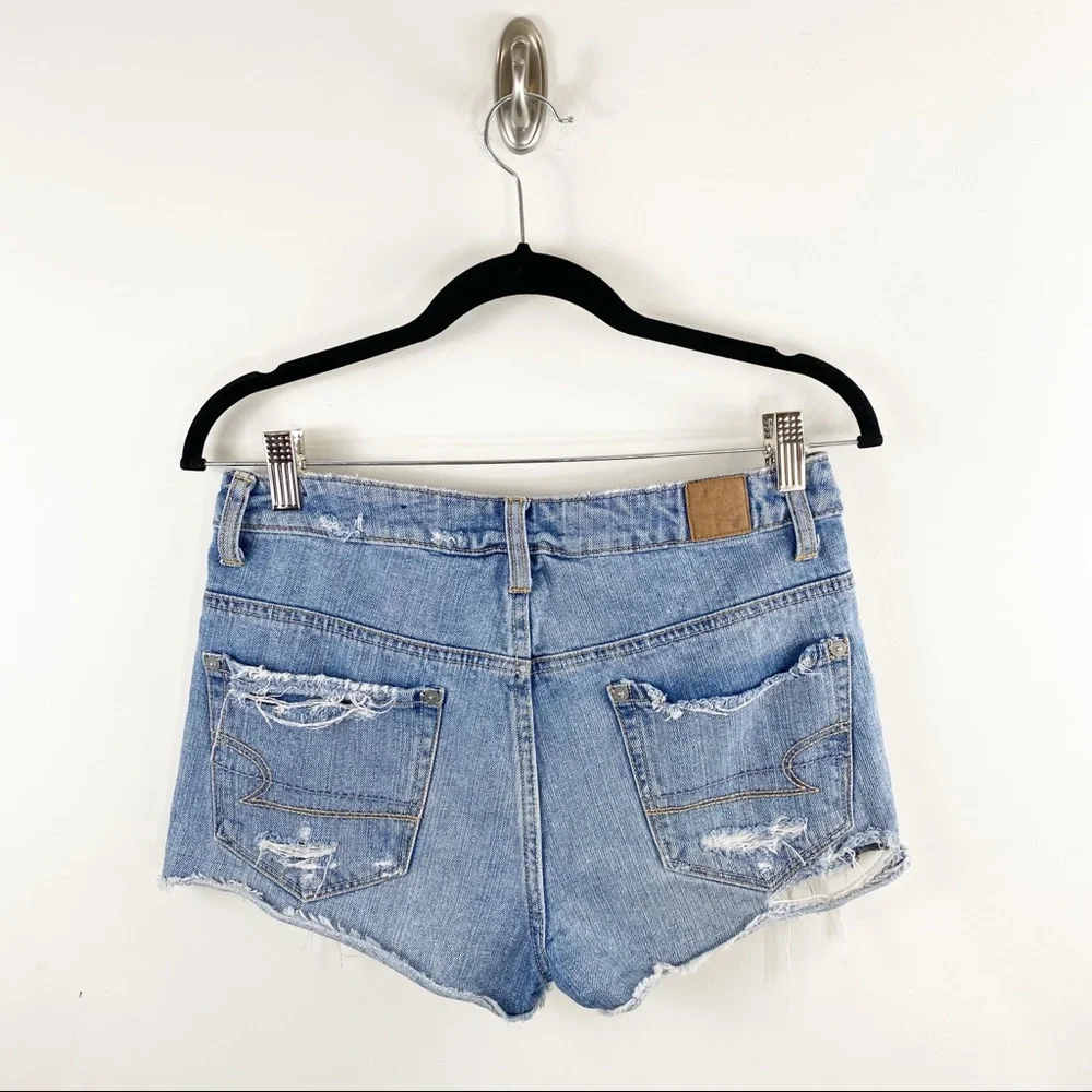 American Eagle Outfitters aeo distressed