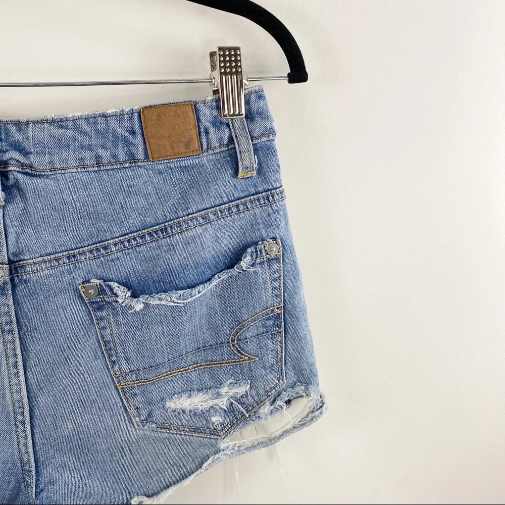 American Eagle Outfitters aeo distressed