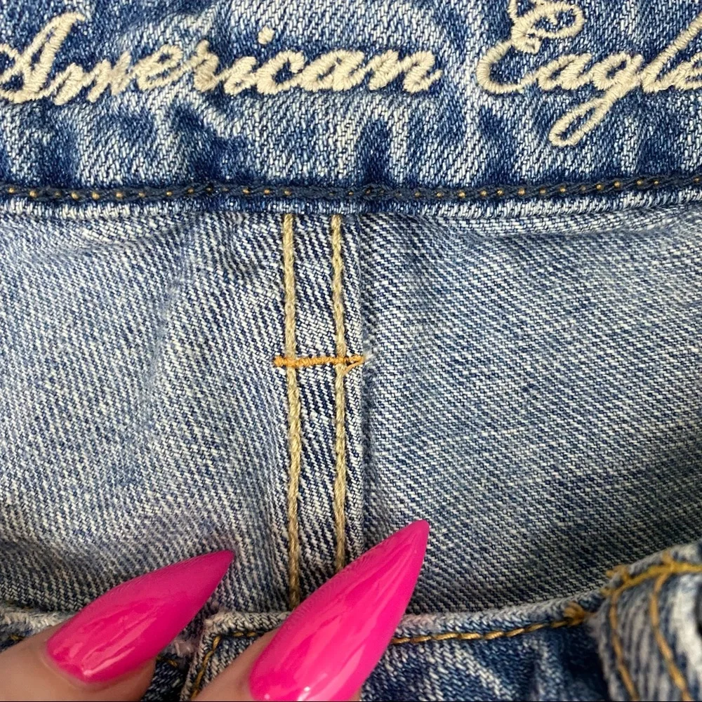 American Eagle Outfitters aeo distressed