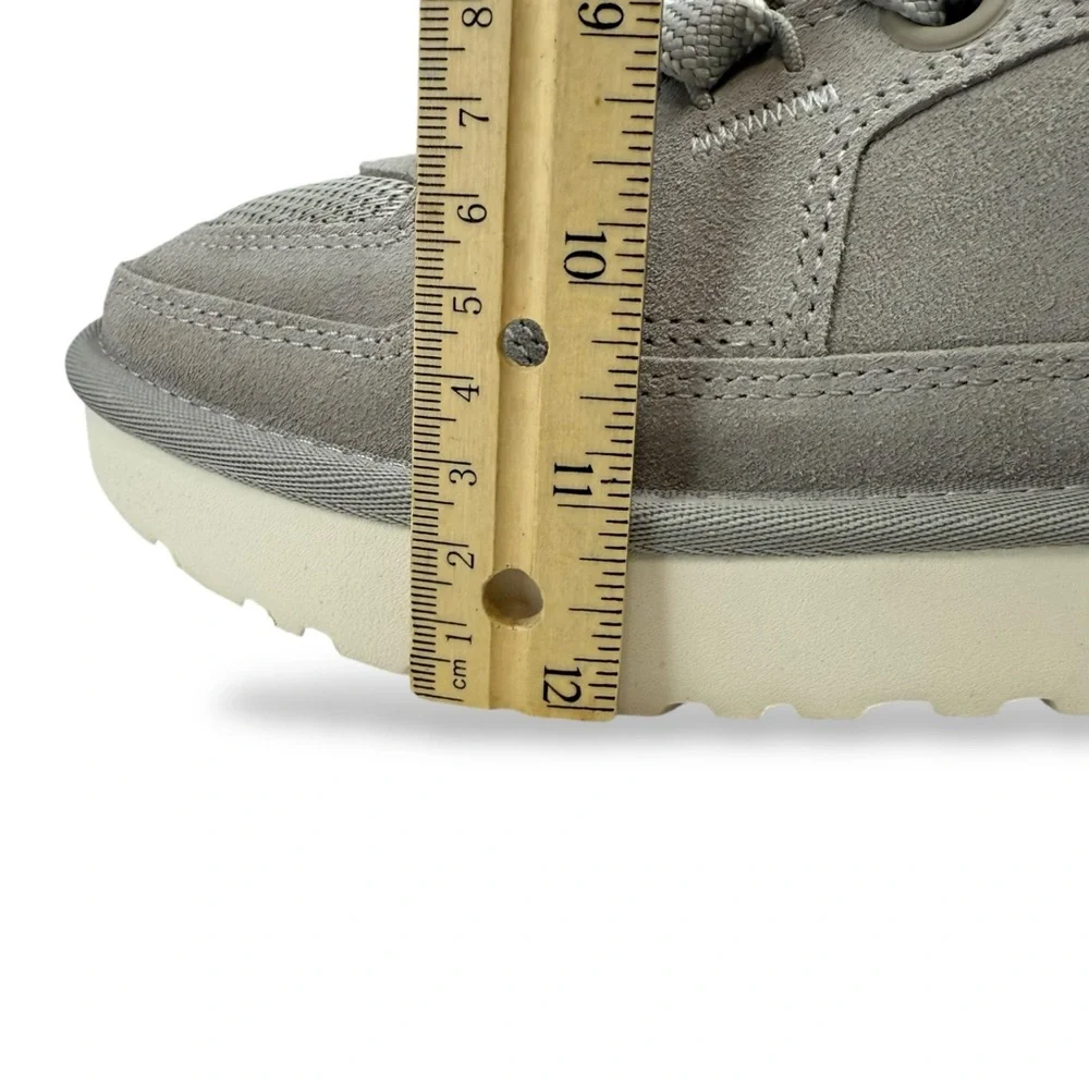 UGG description modern