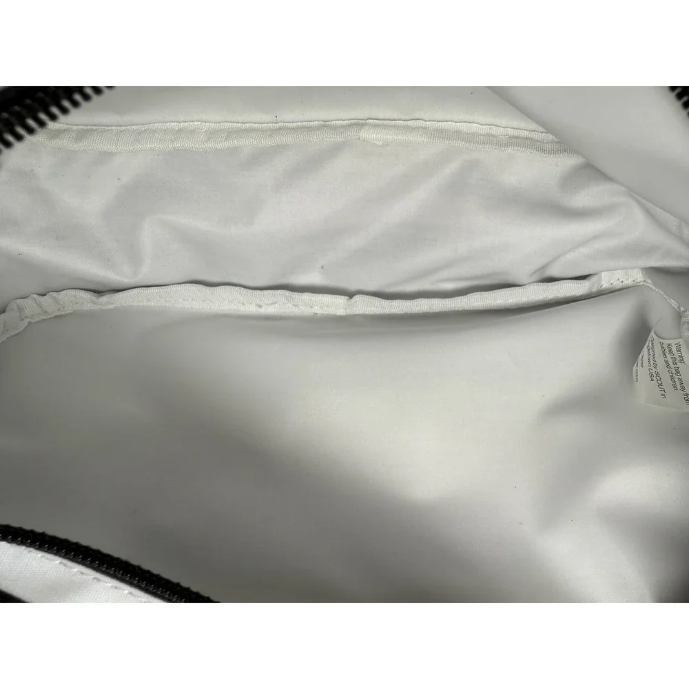 Scout bag zip