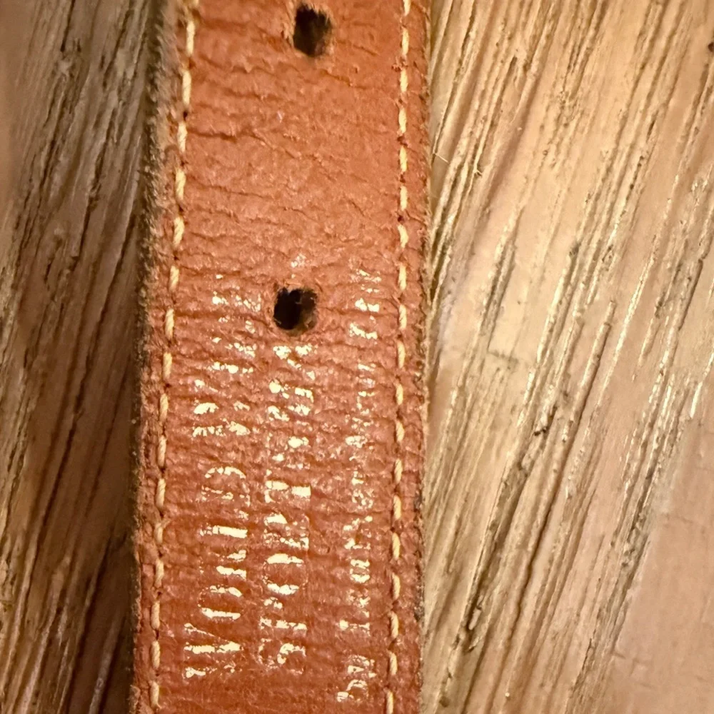 Bass Pro Shops leather detailed