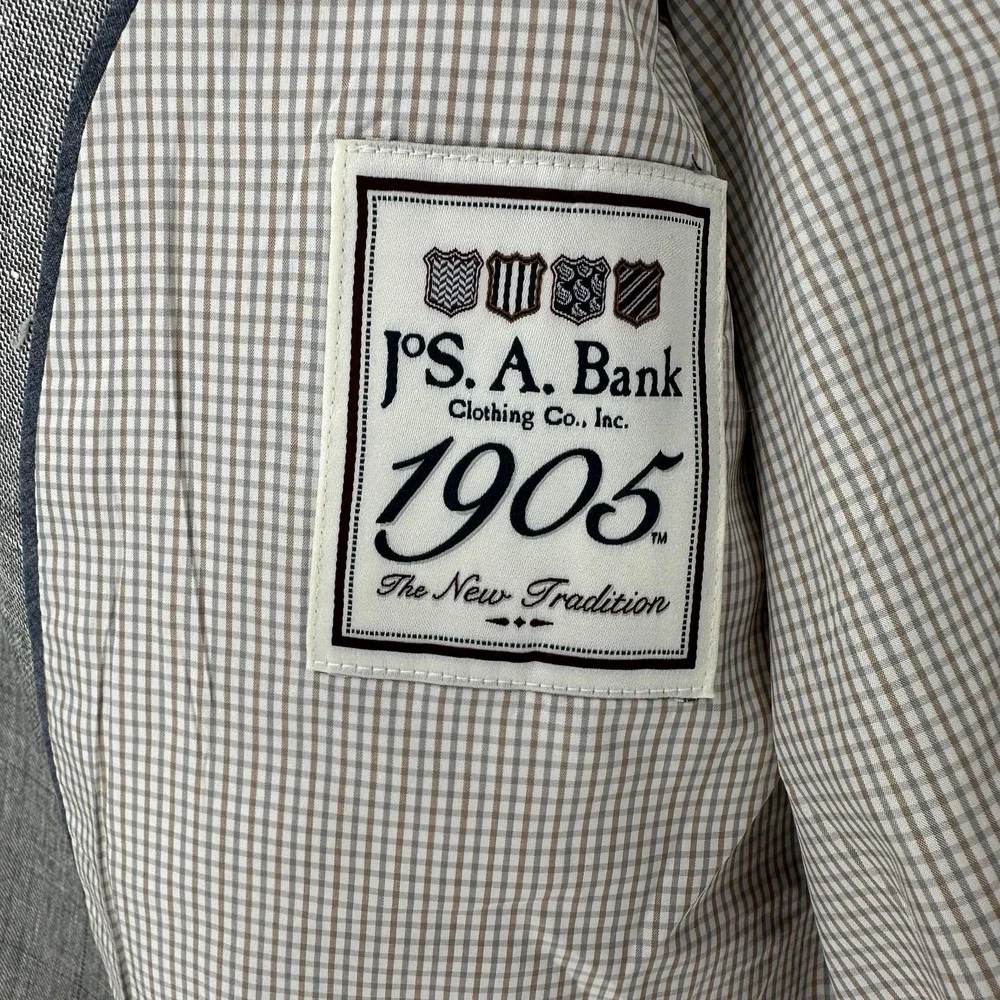 Jos. A. Bank very good