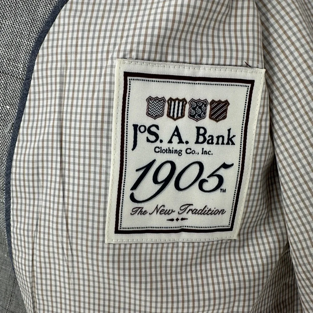 Jos. A. Bank very good