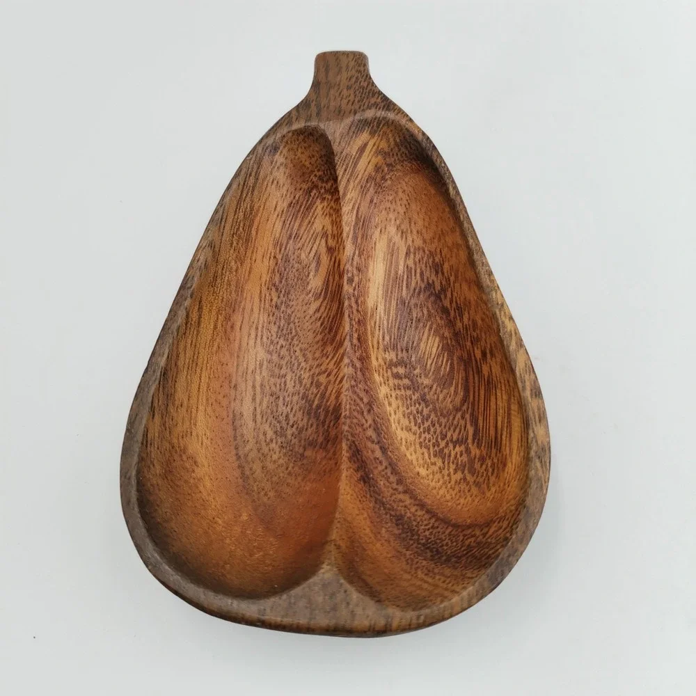 The Unbranded Brand vintage hand