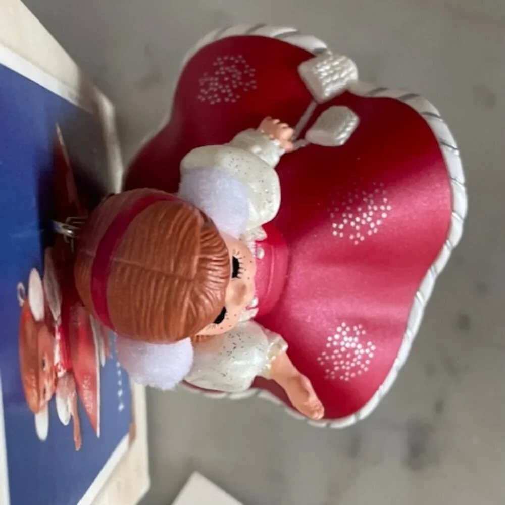 Hallmark 2003 madame