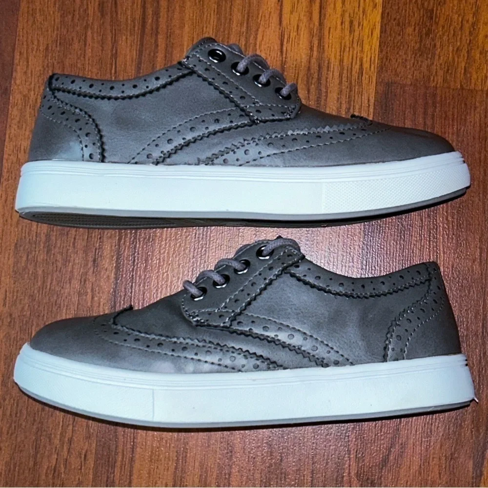 Steve Madden colors gray