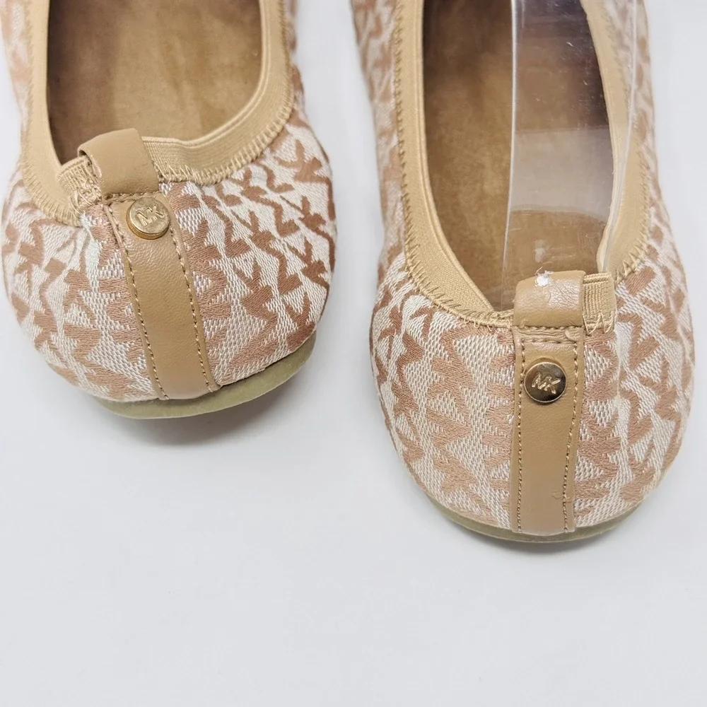 Michael Kors pre owned