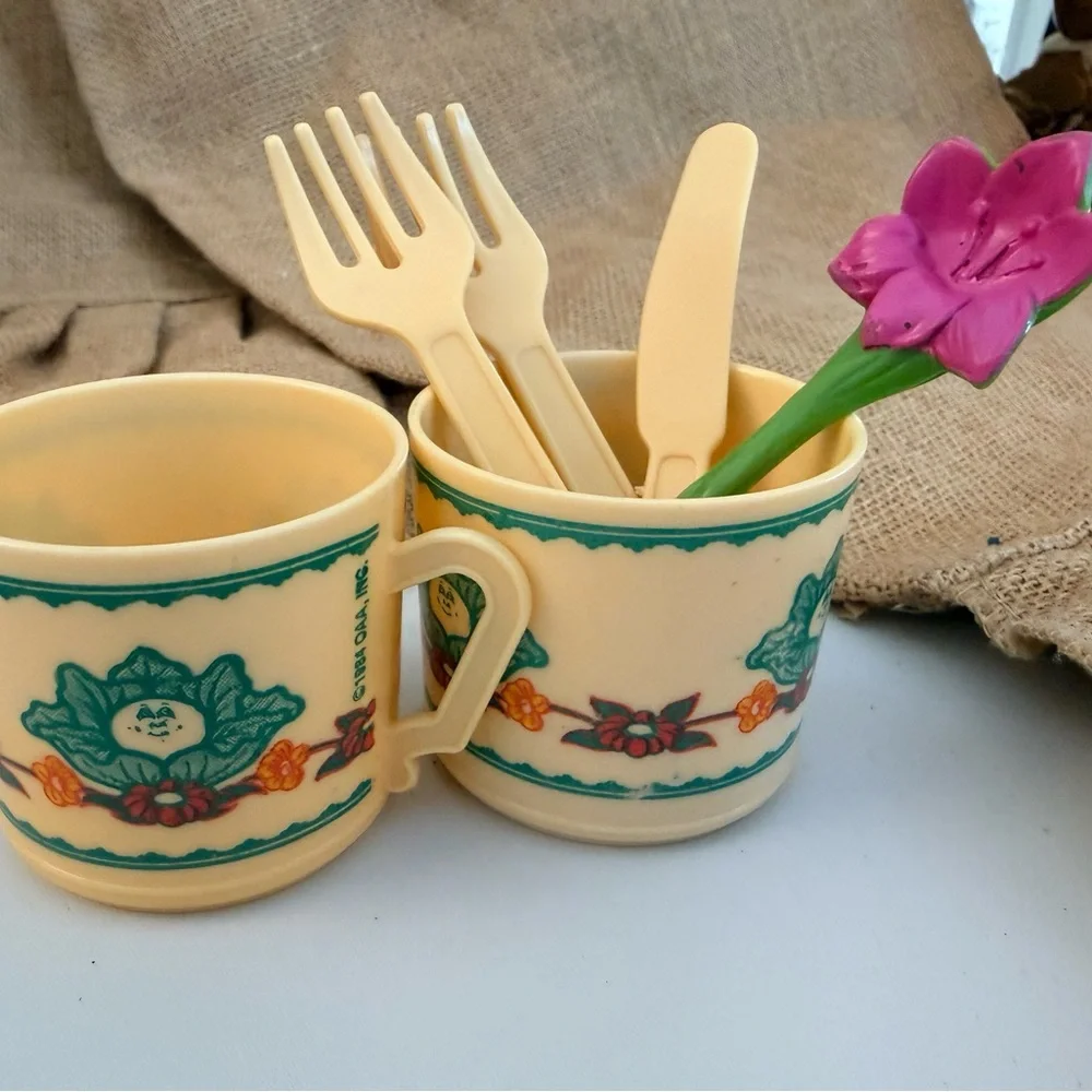 Fisher-Price cups two