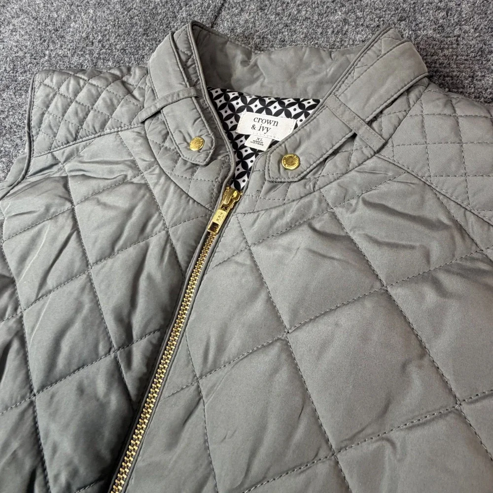 Crown & Ivy Womens Size XL Gray Quilted Full Zip Vest Gold Hardware