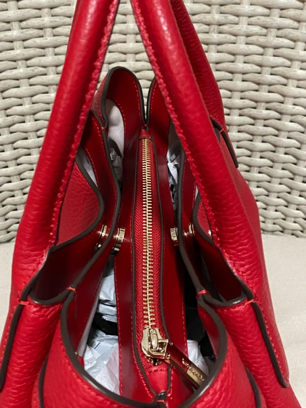 kate spade this stunning