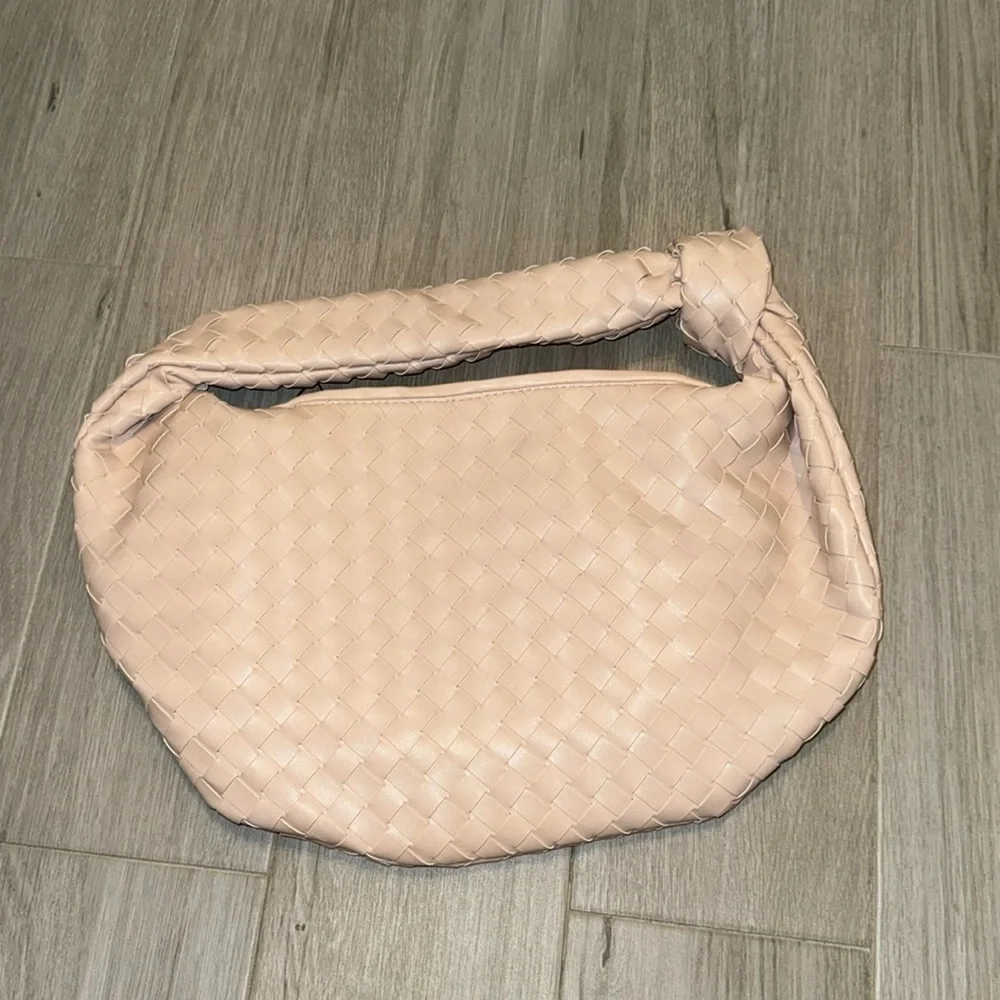 N/A luxury vegan
