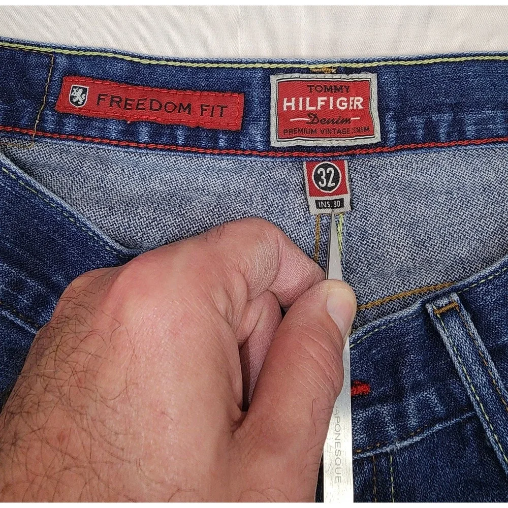 Tommy Hilfiger product pair
