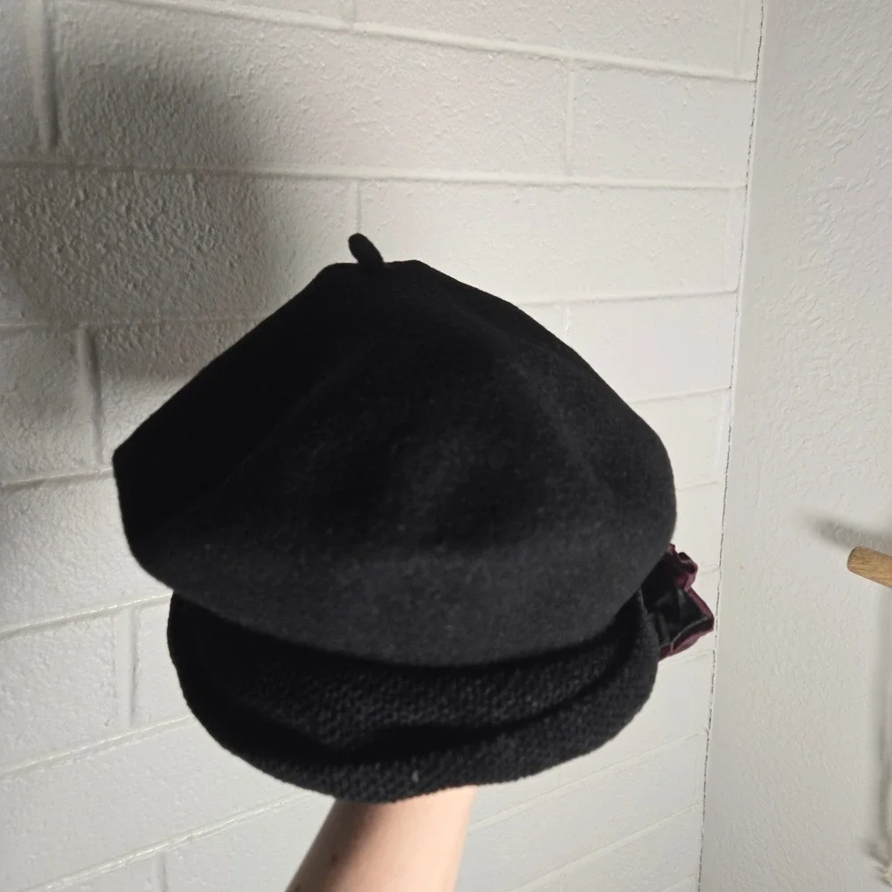 Vtg First Mountain Design Black Wool Beret Hat Twee Winter OS Rosette Flower USA