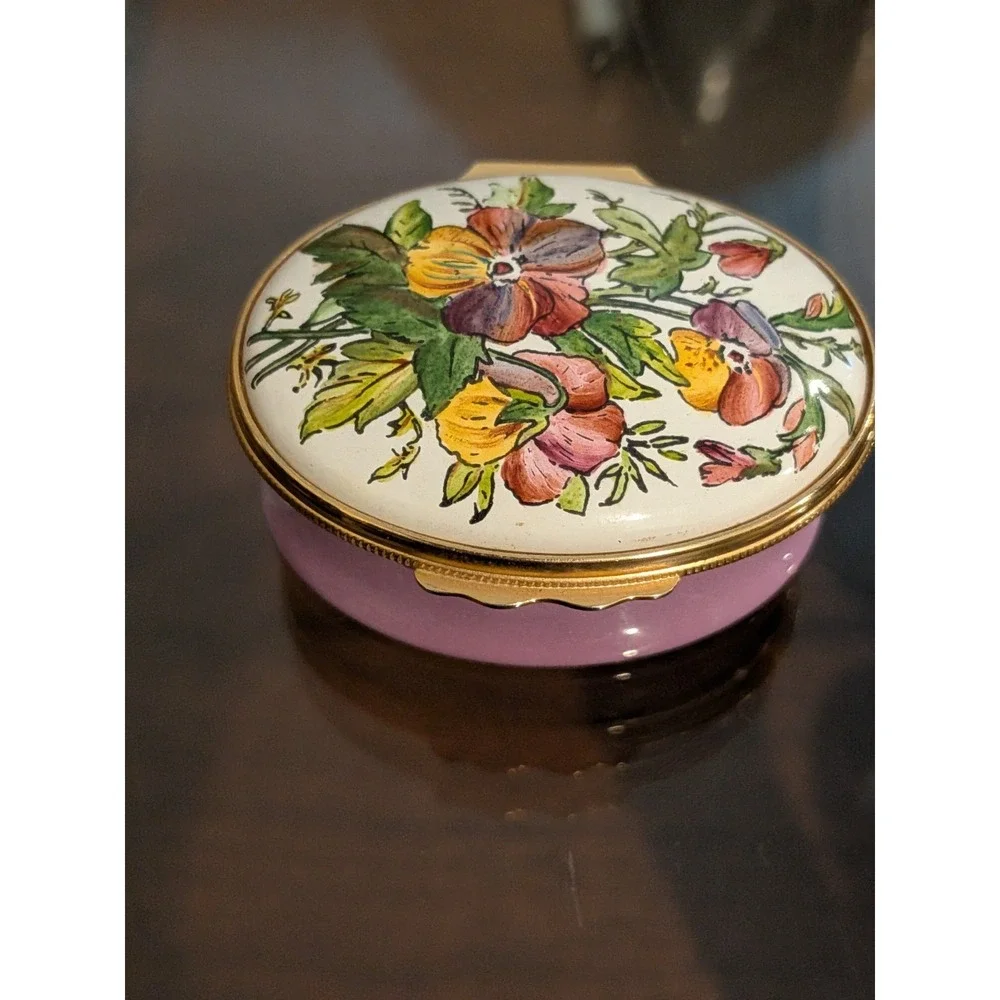 Tiffany & Co. oval halcyon