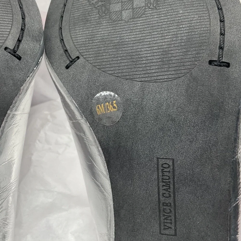 Vince Camuto vince camuto