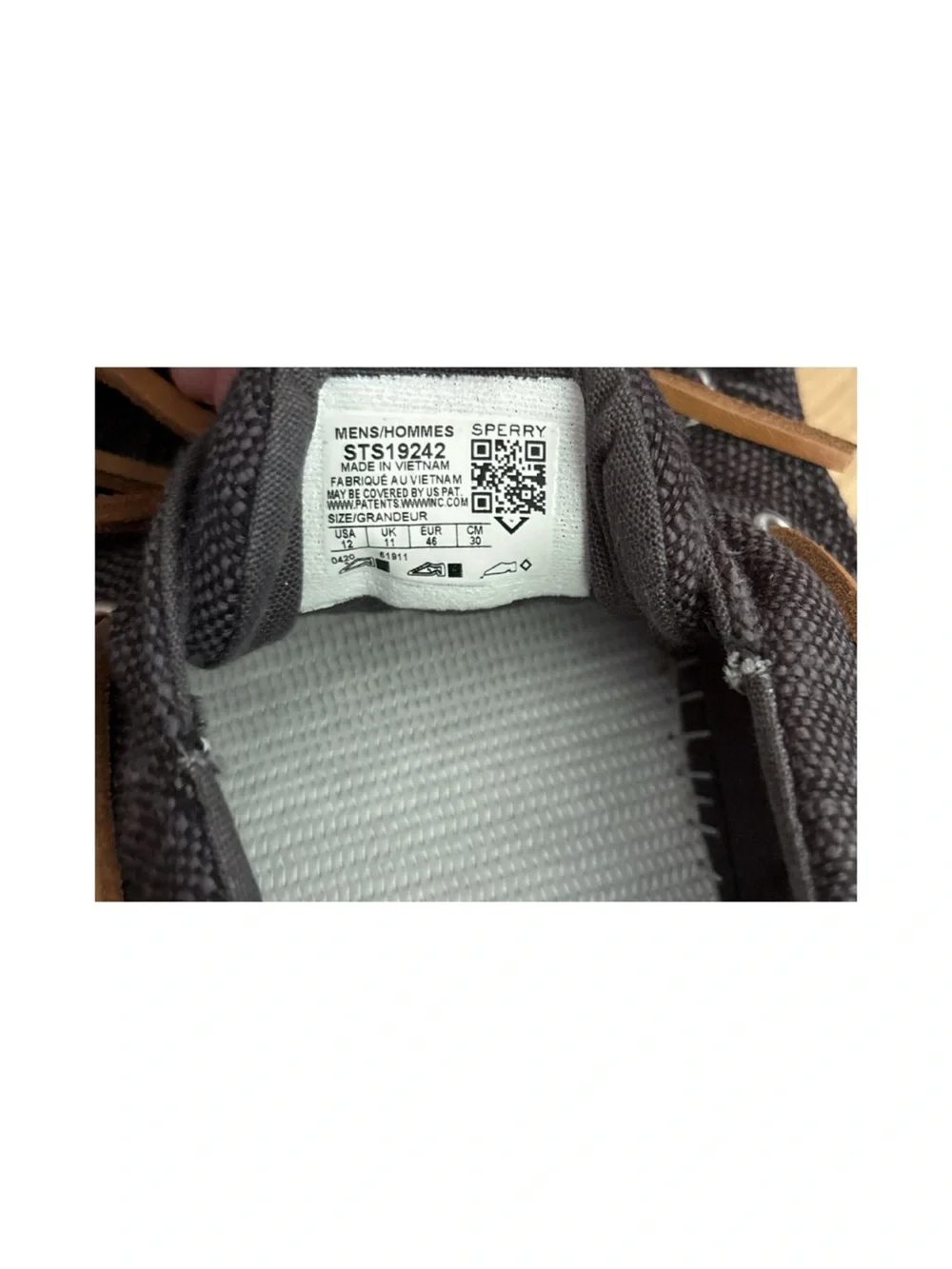Sperry laces canvas weave