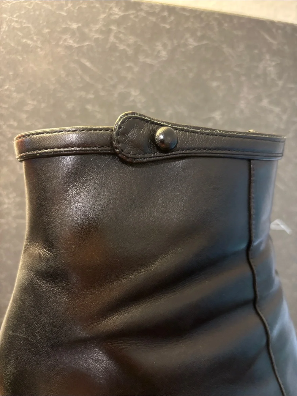 Via Spiga elegant black