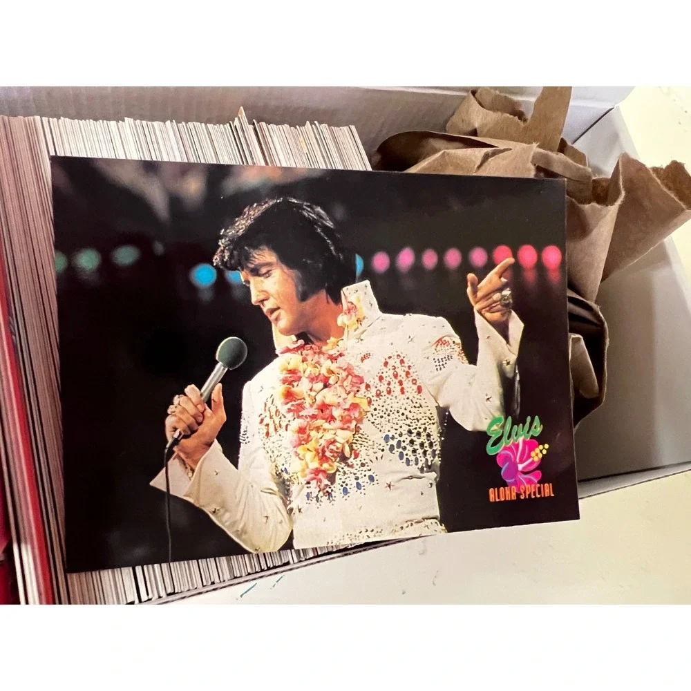 The Elvis Collection immerse yourself