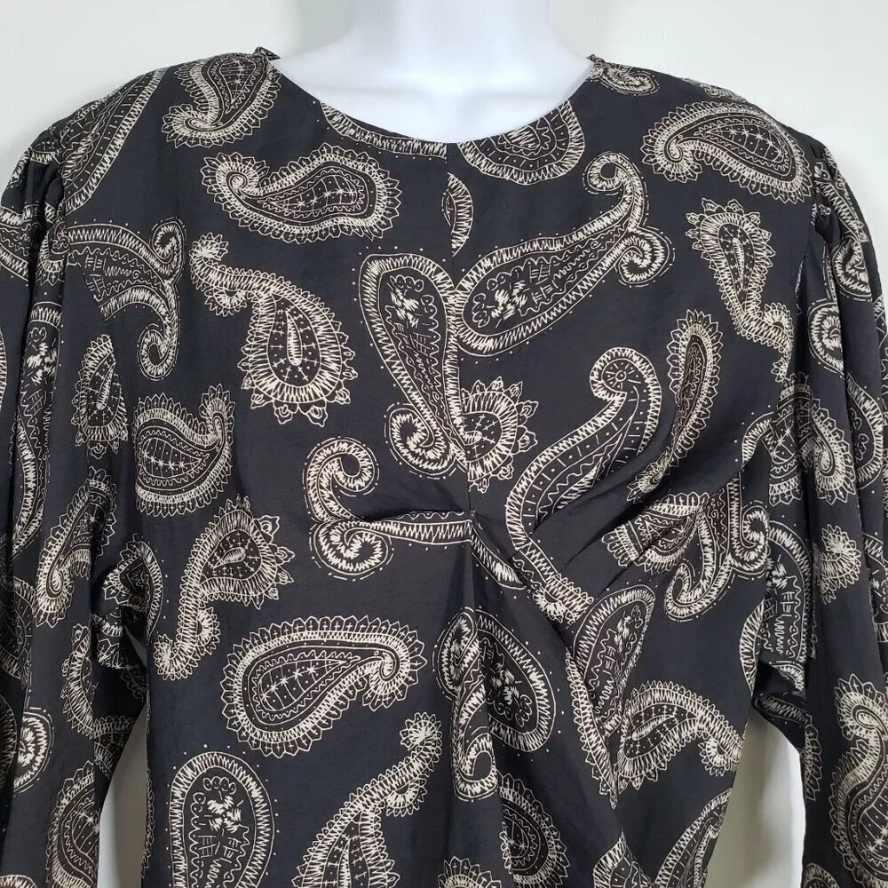 Zara description paisley