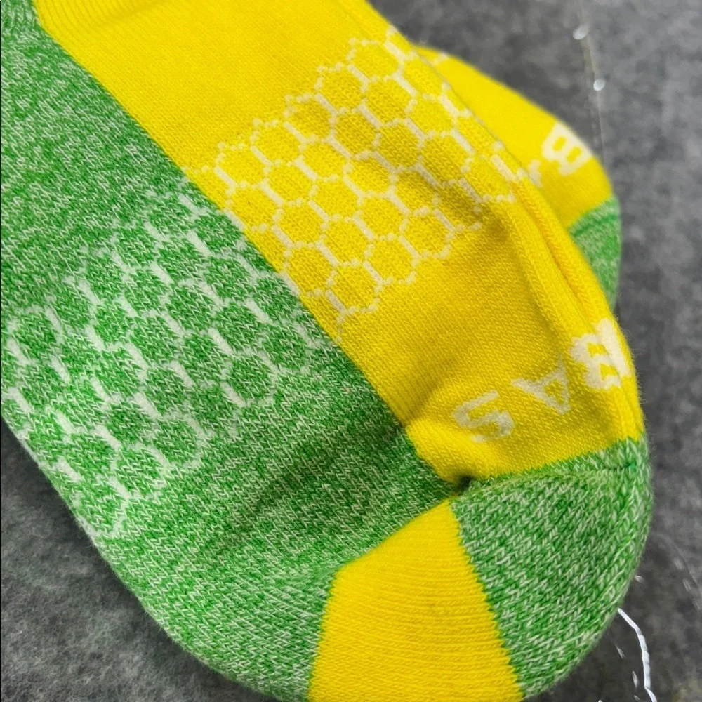 Bombas Sesame Street green and yellow  Colorful Character Socks youth
