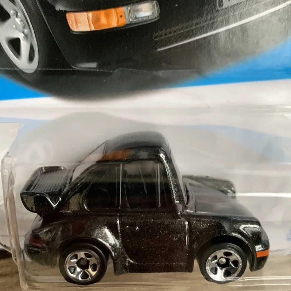 N/A black bundle toy