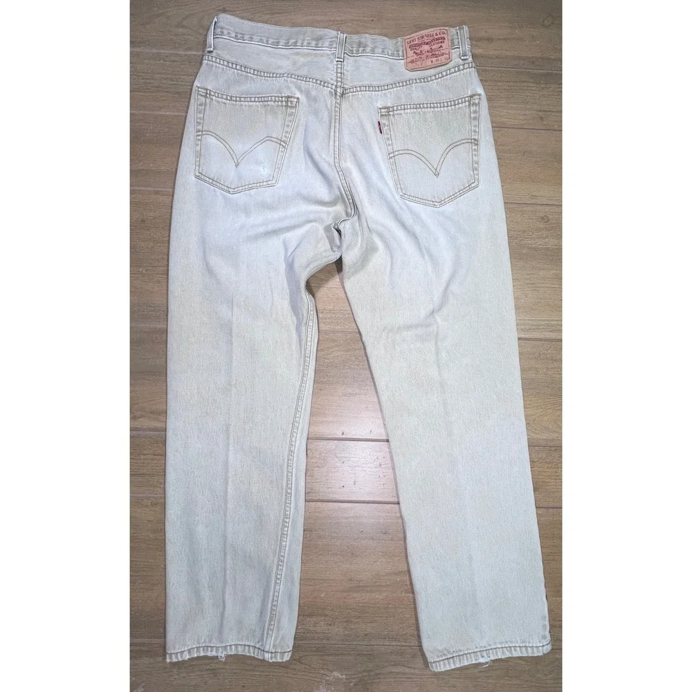 Levis wear red casual