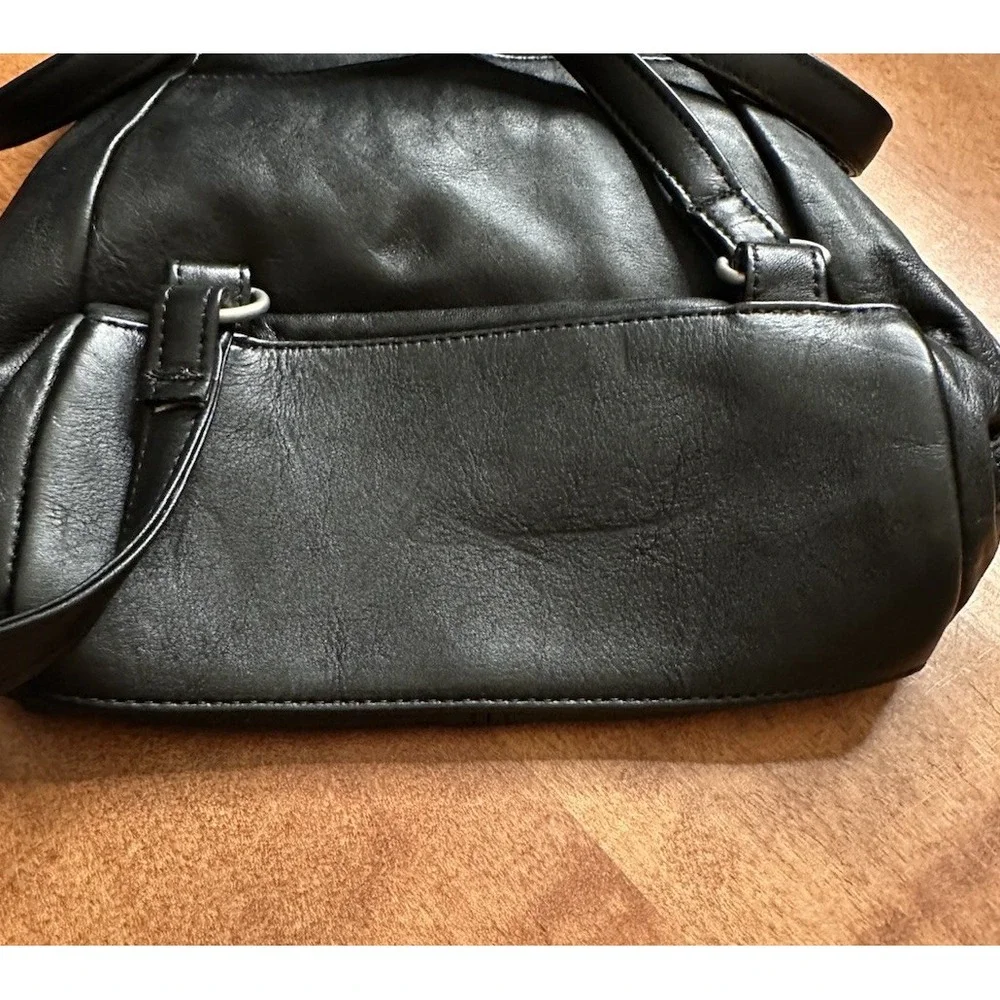 Pop’s medium leather good