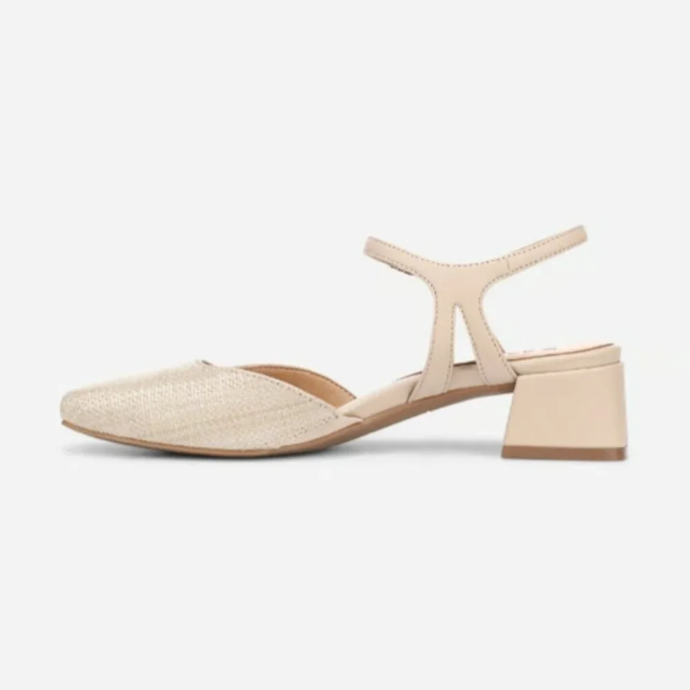 Naturalizer hattie strappy