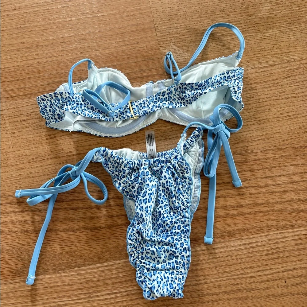 Frankies Bikinis by pink