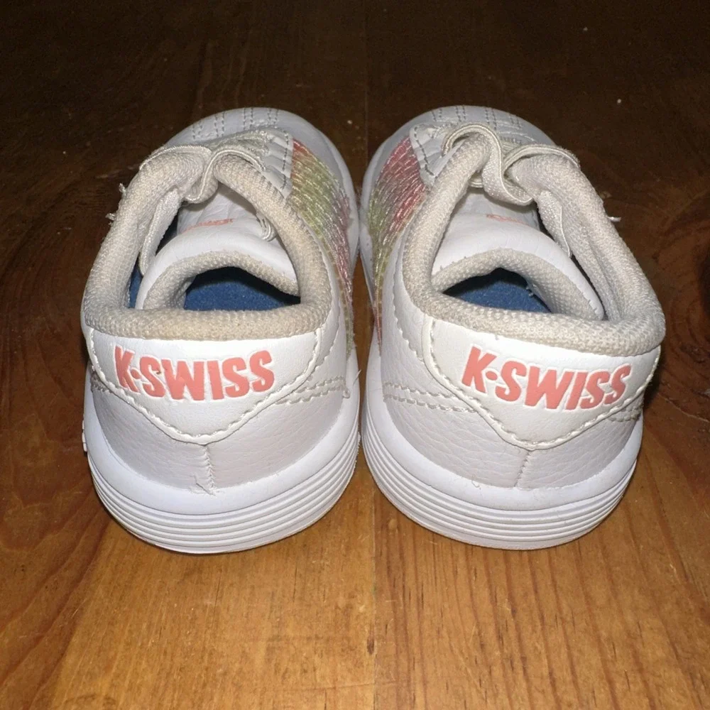K-Swiss no visible