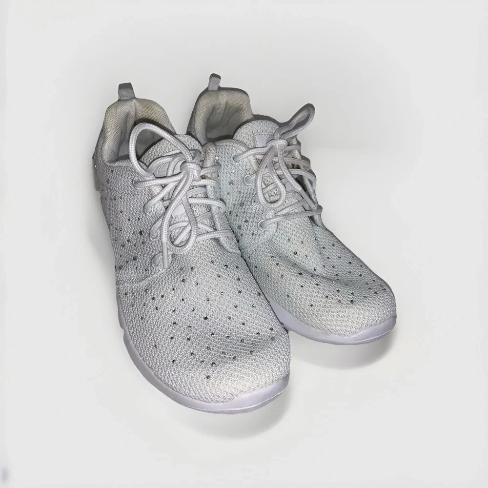 Rhinestone turn heads