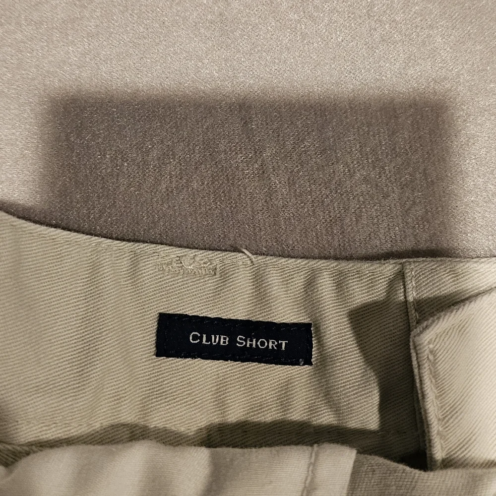 Vineyard Vines comfortable chino men