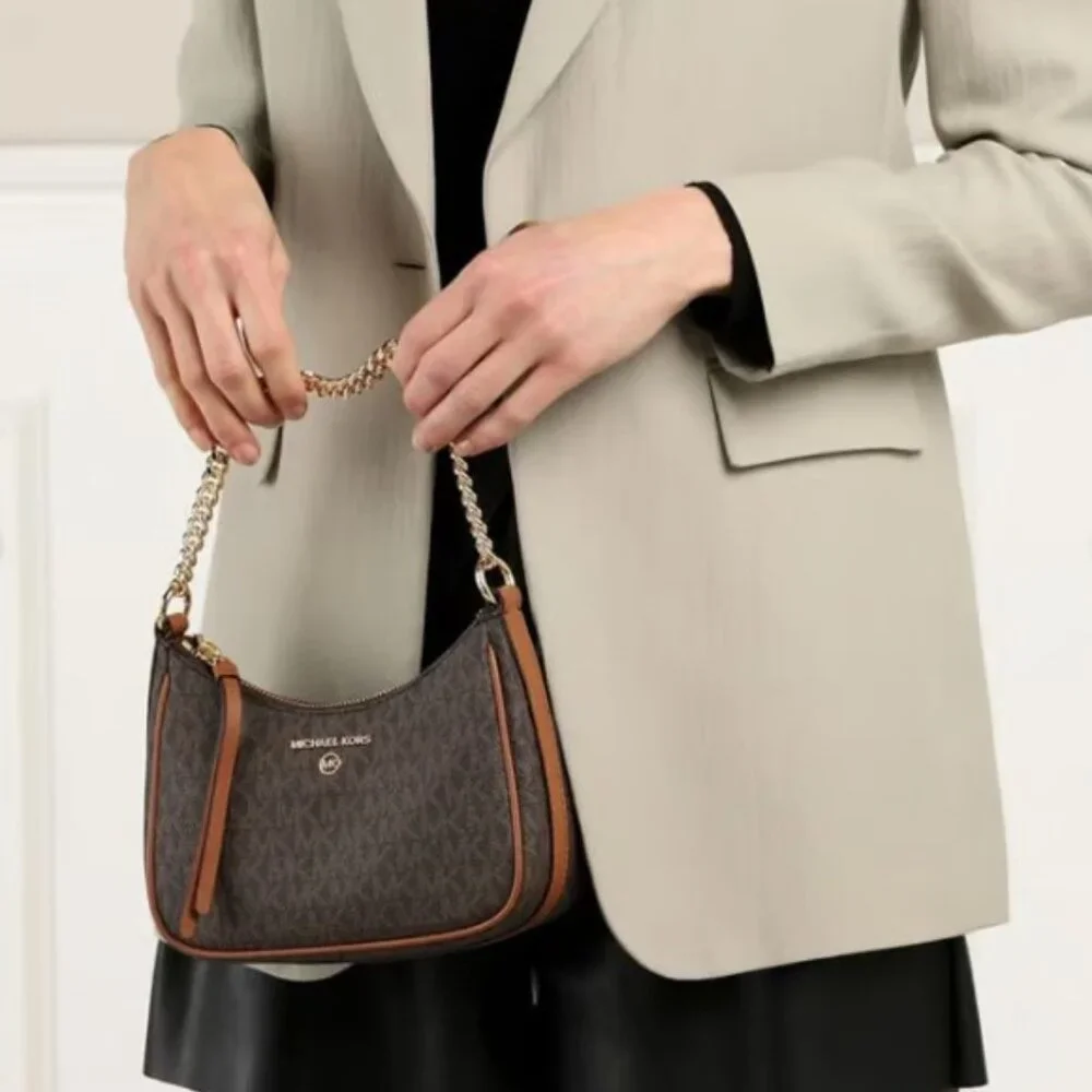 Michael Kors back 3”d fastening