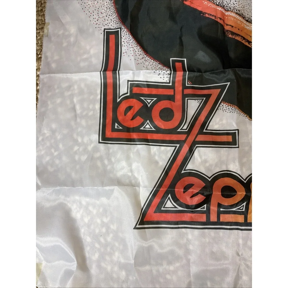 Nikry Co led zeppelin
