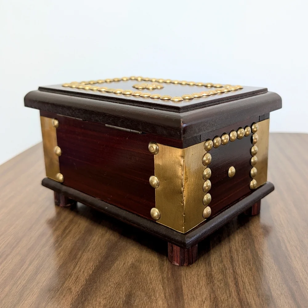 Vintage wooden trinket