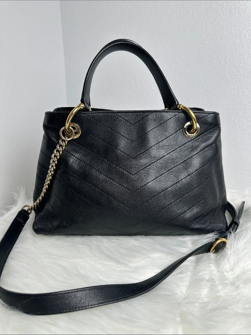 CHANEL beautiful chevron