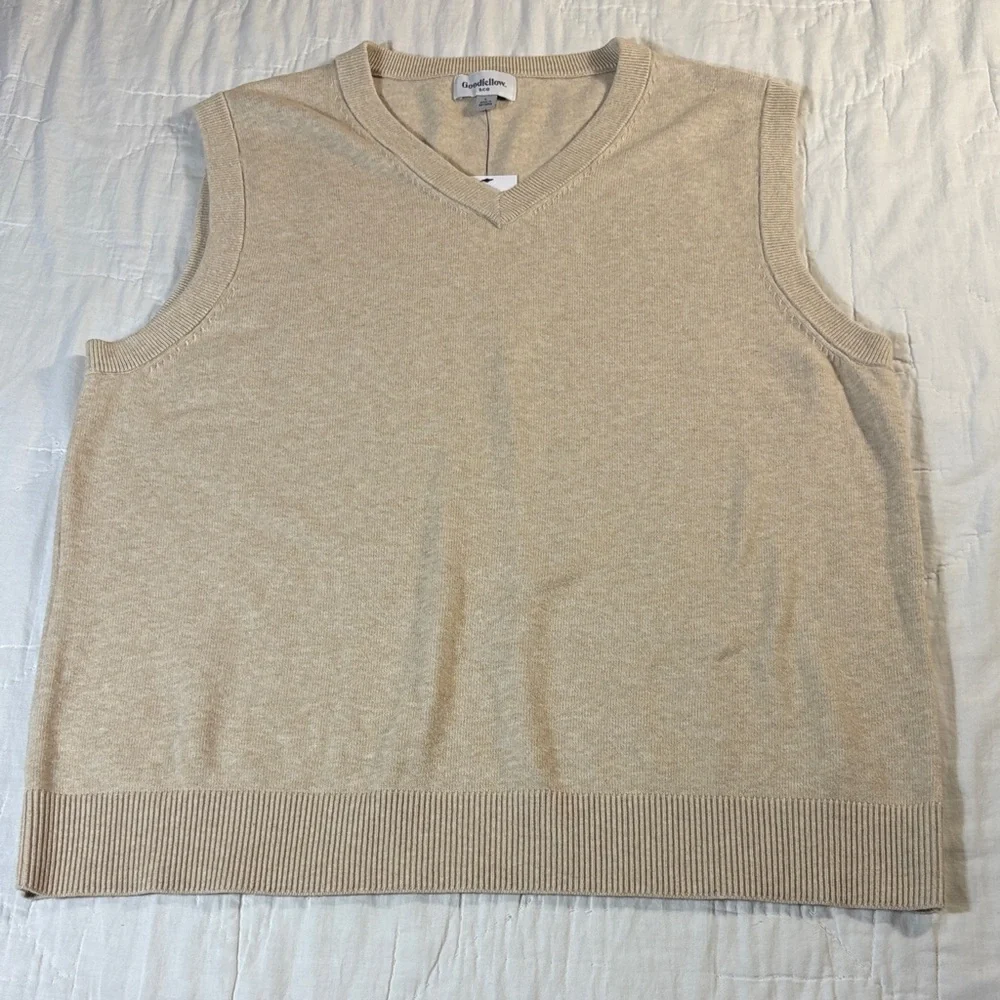 Men's Goodfellow‎ & Co Oatmeal Tan V-Neck Knit Sweater Vest Size L NWT