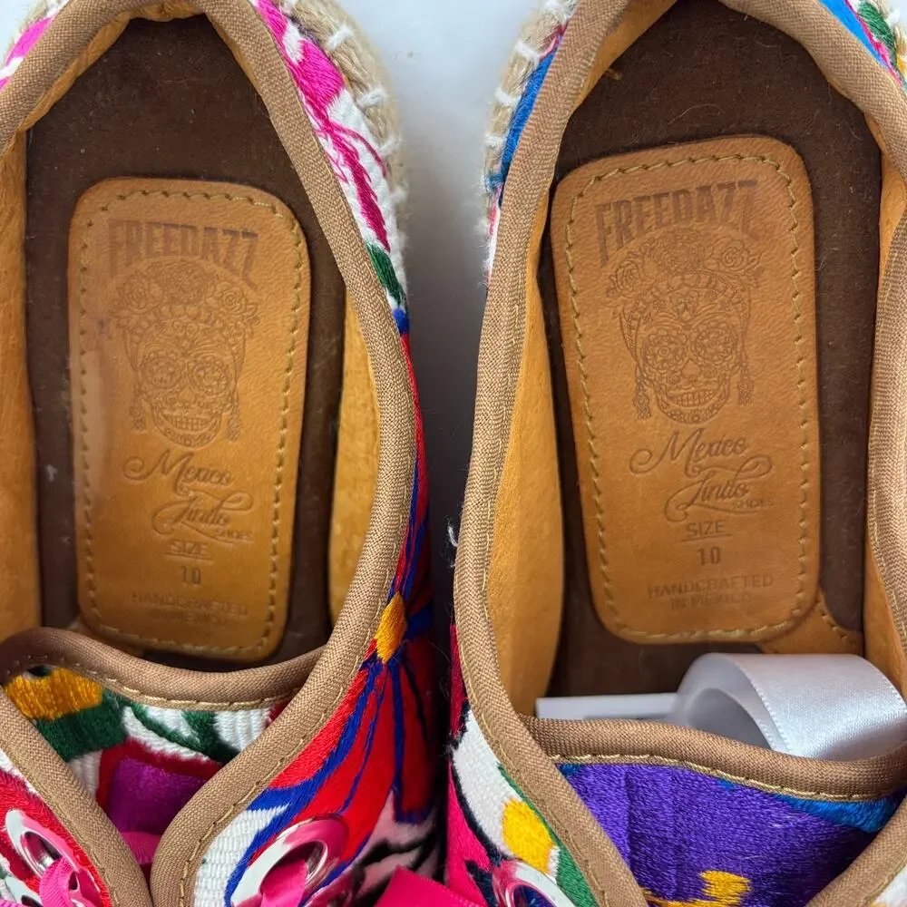 Freedazz $155 twee embroidery