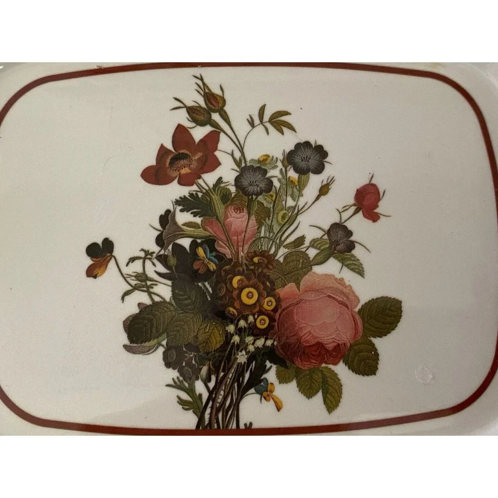 Unbranded vintage set