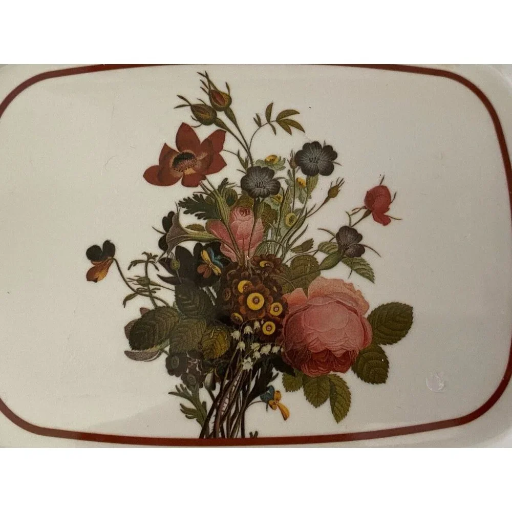 Unbranded vintage set