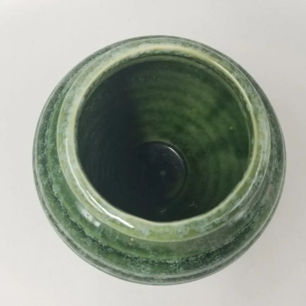 hull art pottery